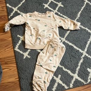 H&M Toddler Sweat shirt and pants set